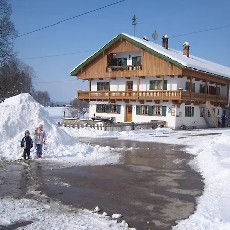 Сasa de vacaciones With 2 Bedrooms *